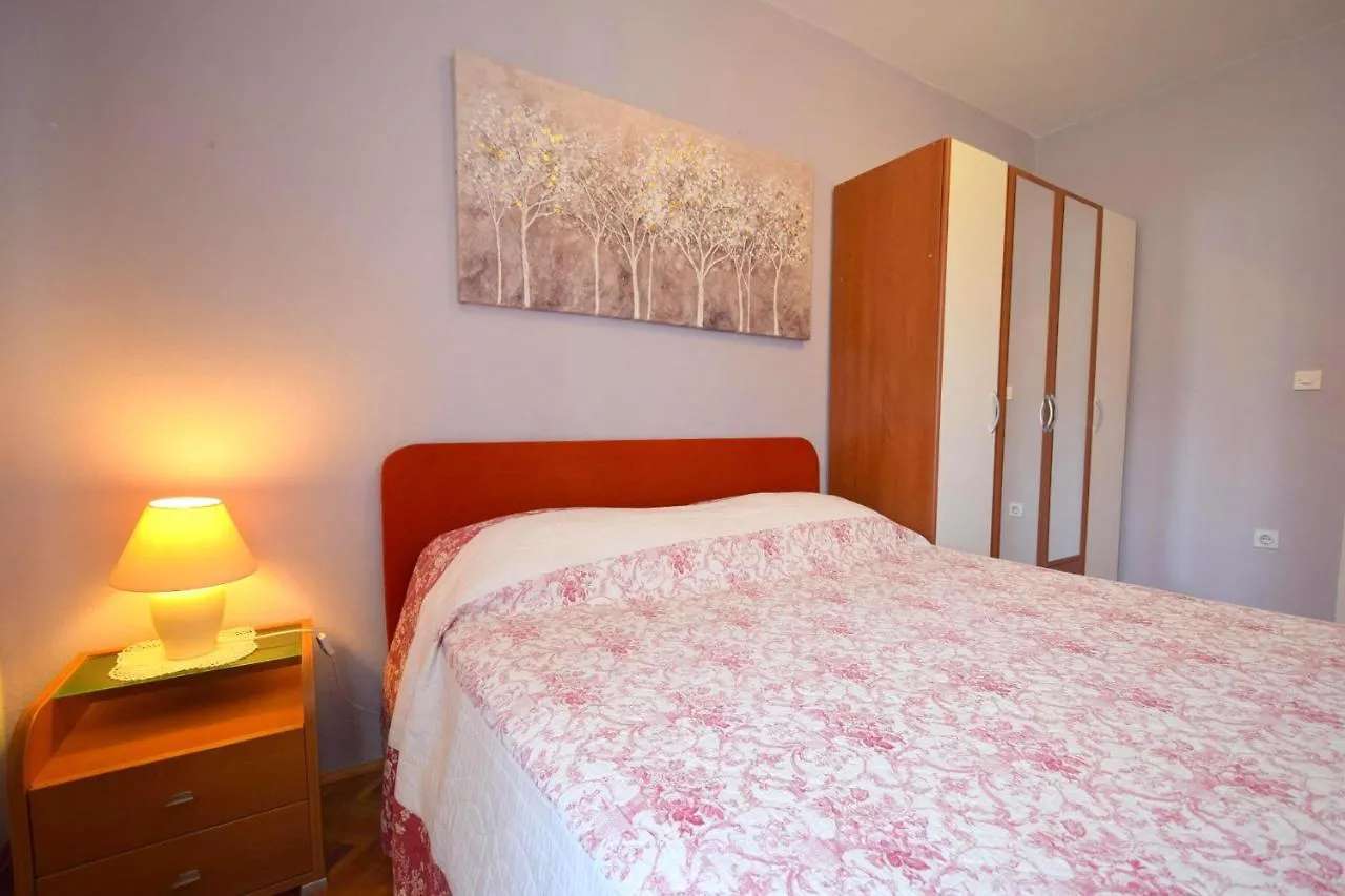 Guest house Apartment Mila Malinska