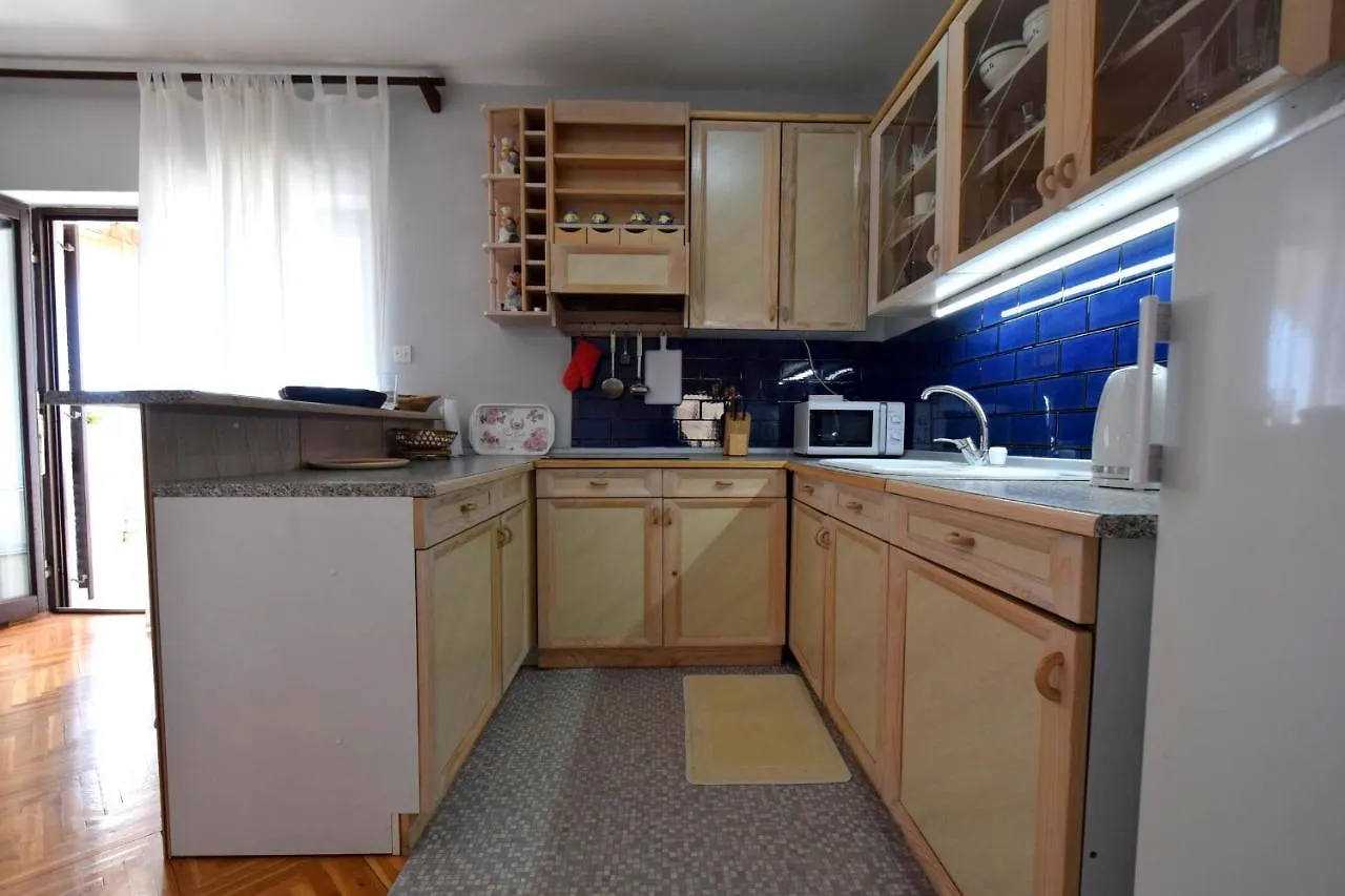 *** Guest house Apartment Mila Malinska Croatia